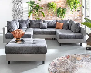 Wohnlandschaft mit Hocker