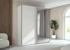Schwebetürenschrank