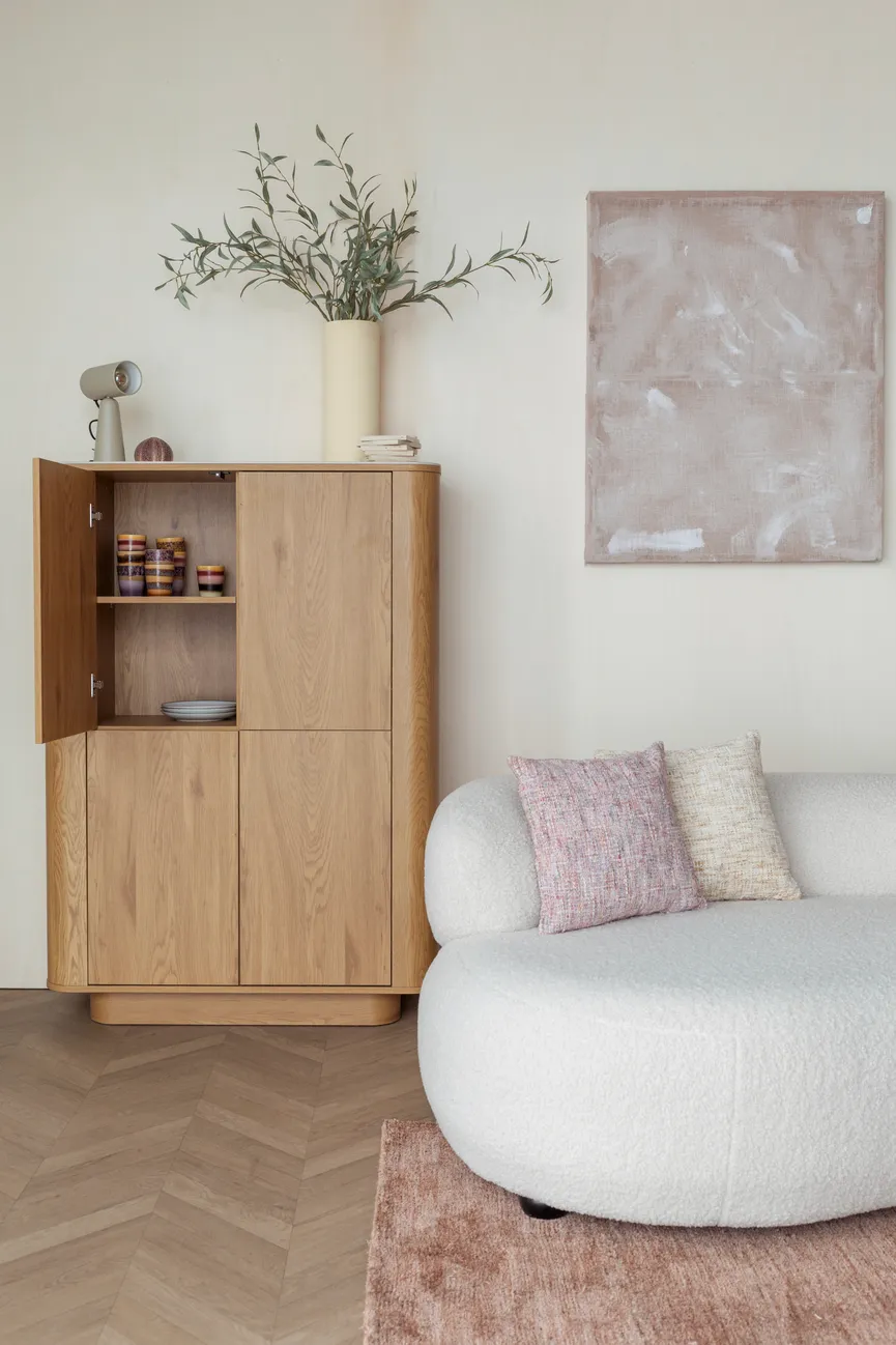 Highboard milieu