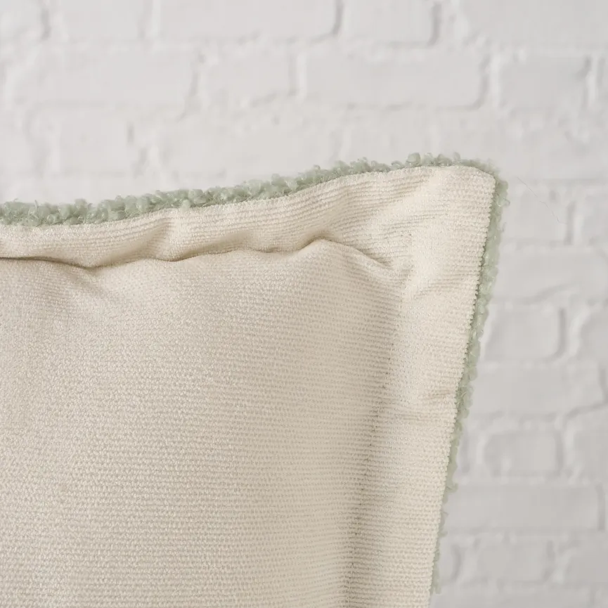Kissen "Nevio" cremeweiß-grün detail