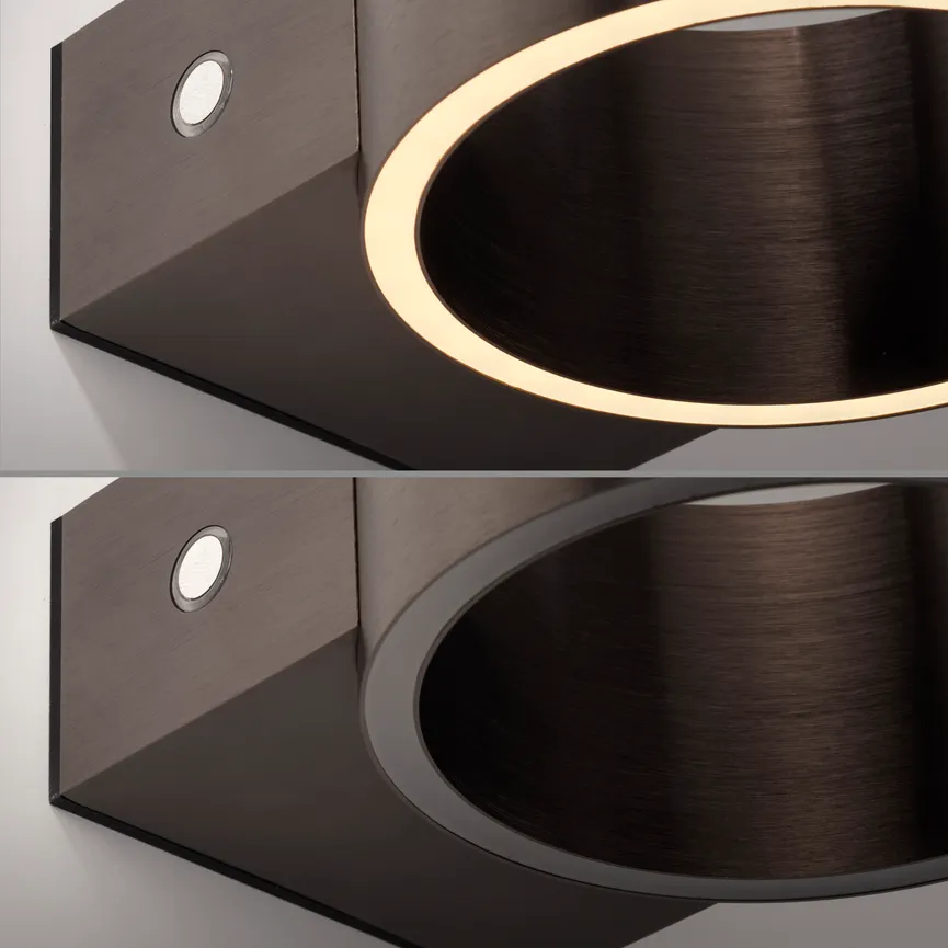 Akku-Wandleuchte "PURE-Clipse" detail