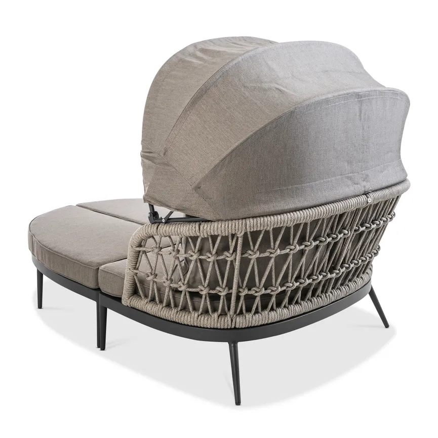 ** Daybed detail