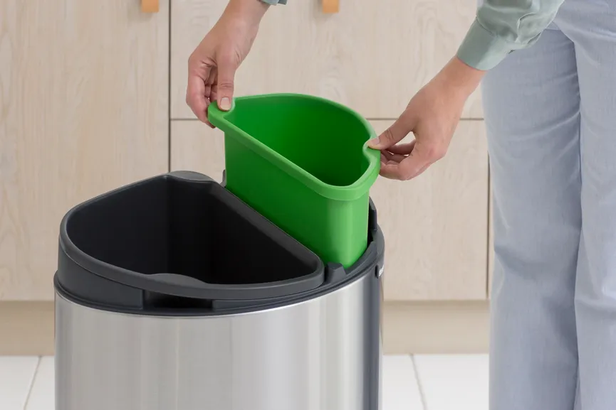 Touch Bin New Recycle 23/10 l detail