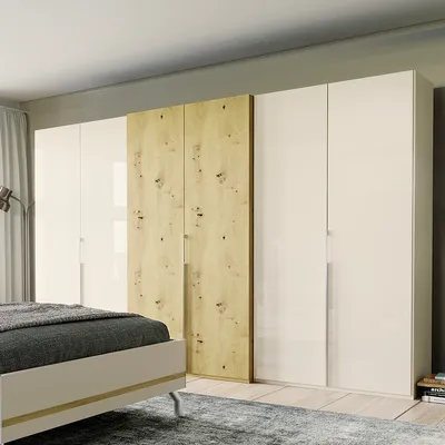 Kleiderschrank
