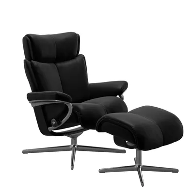 Sessel mit Hocker