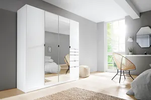 Kleiderschrank