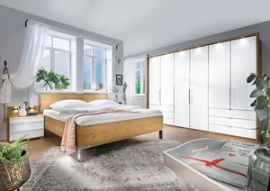Kleiderschrank 