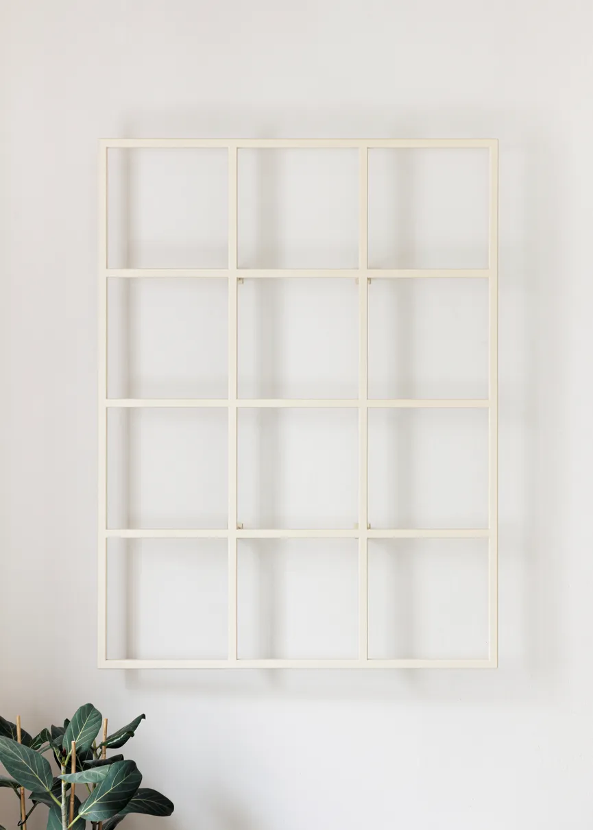 Wandregal hauptaufnahme