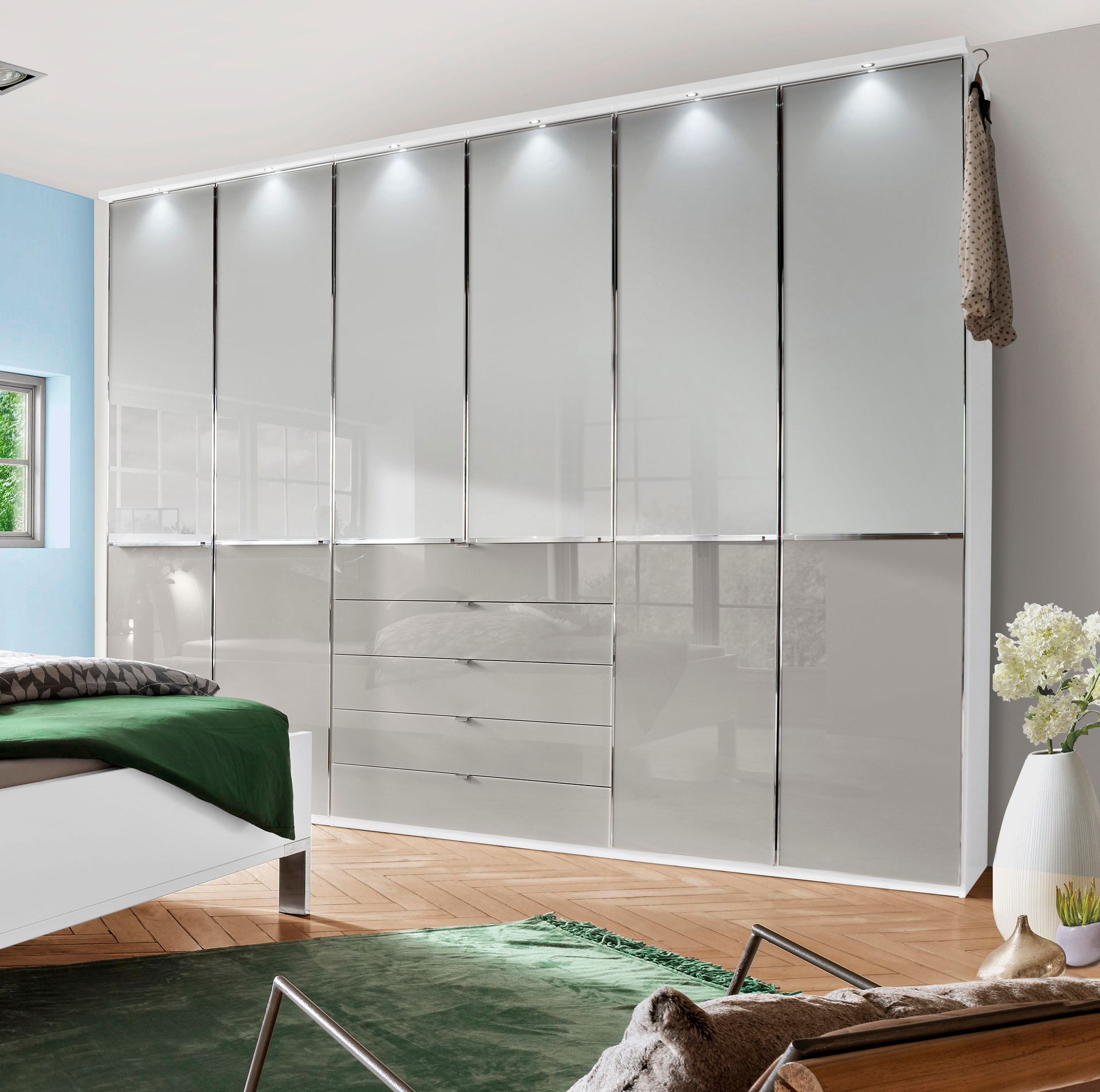 Kleiderschrank