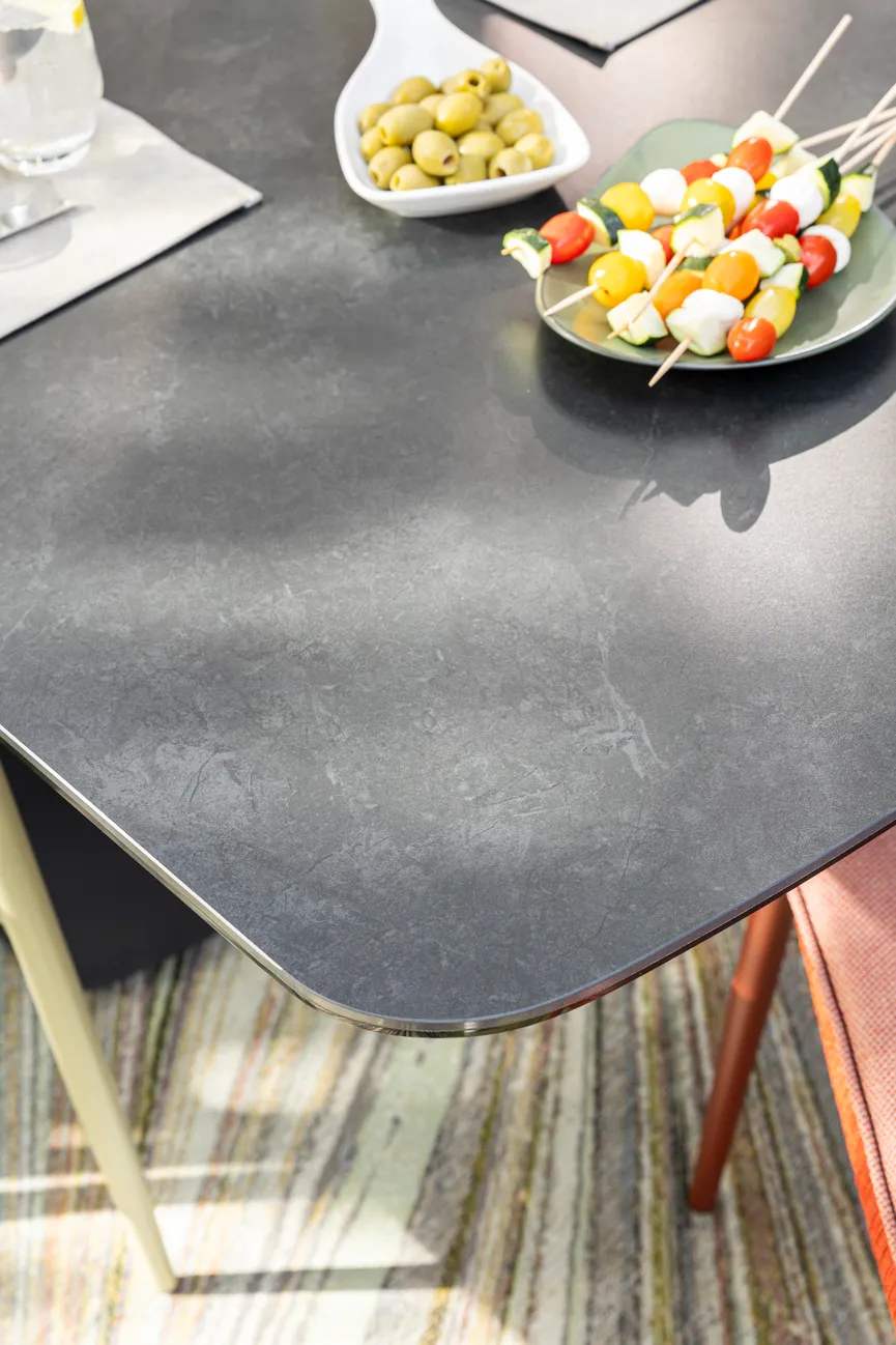 Esstisch 160/220 detail