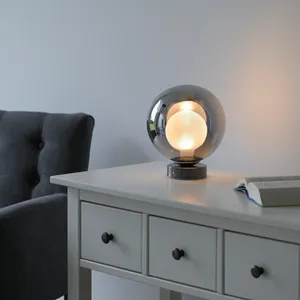 LED-Akkutischleuchte