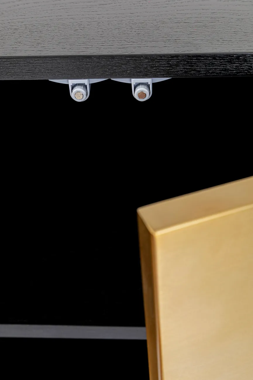 Sideboard detail