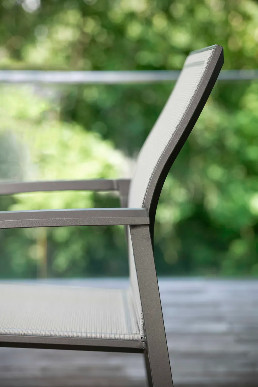 Stapelsessel Nieder detail