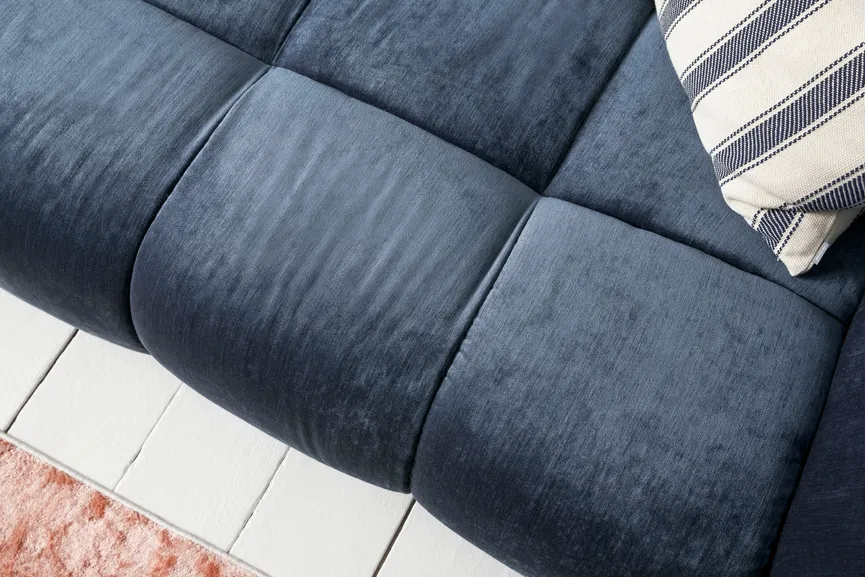 Sofa 3-sitzig detail