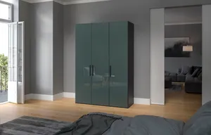 Kleiderschrank