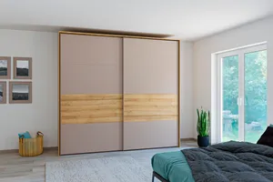 Schwebetürenschrank