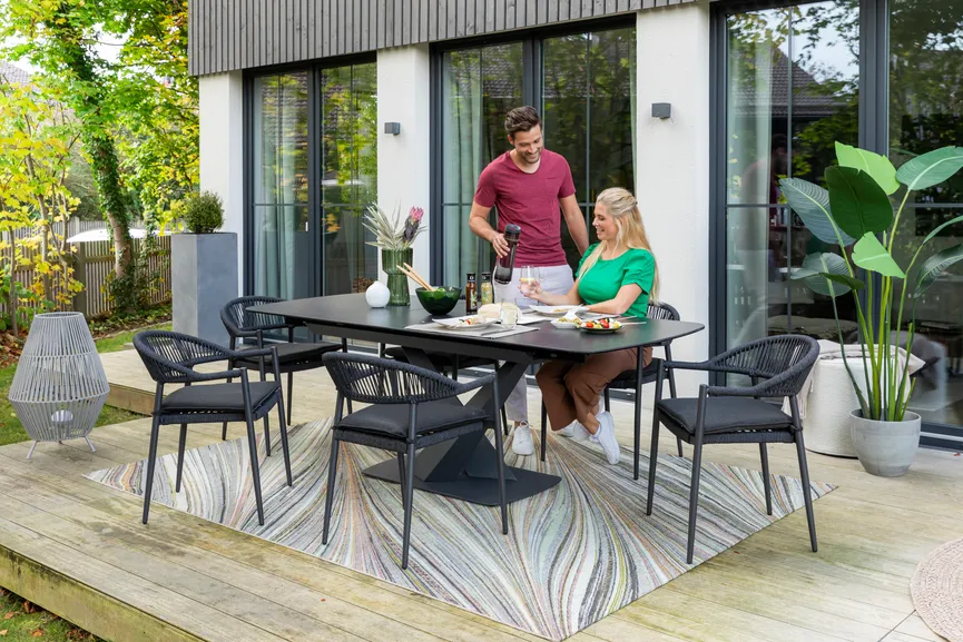 ** Armlehnstuhl stapelbar milieu