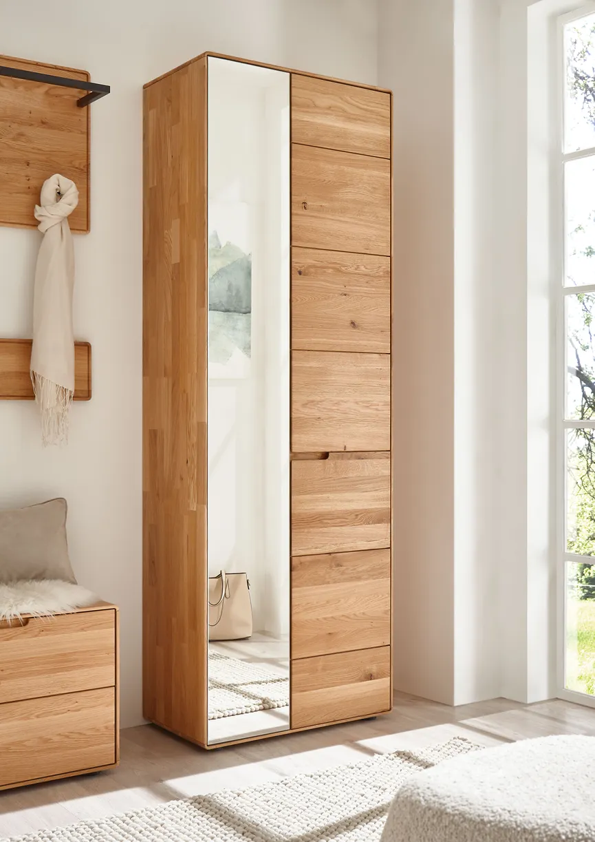 Garderobenschrank detail