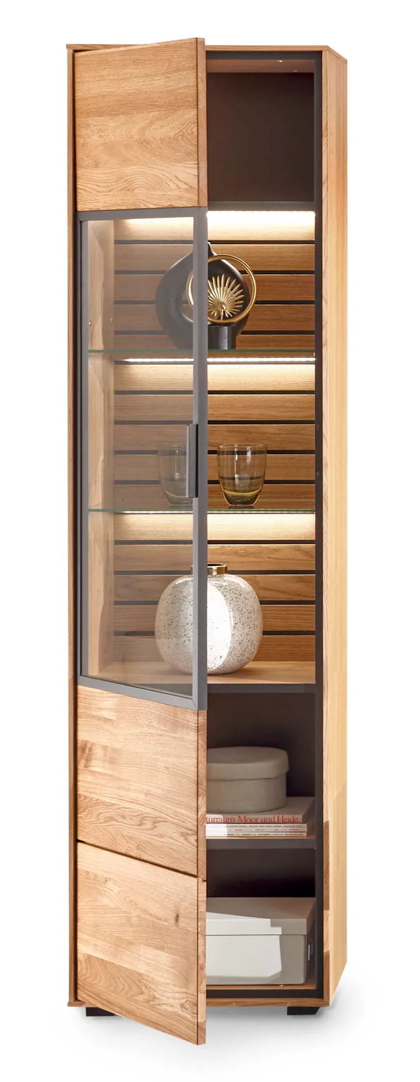 Vitrine detail