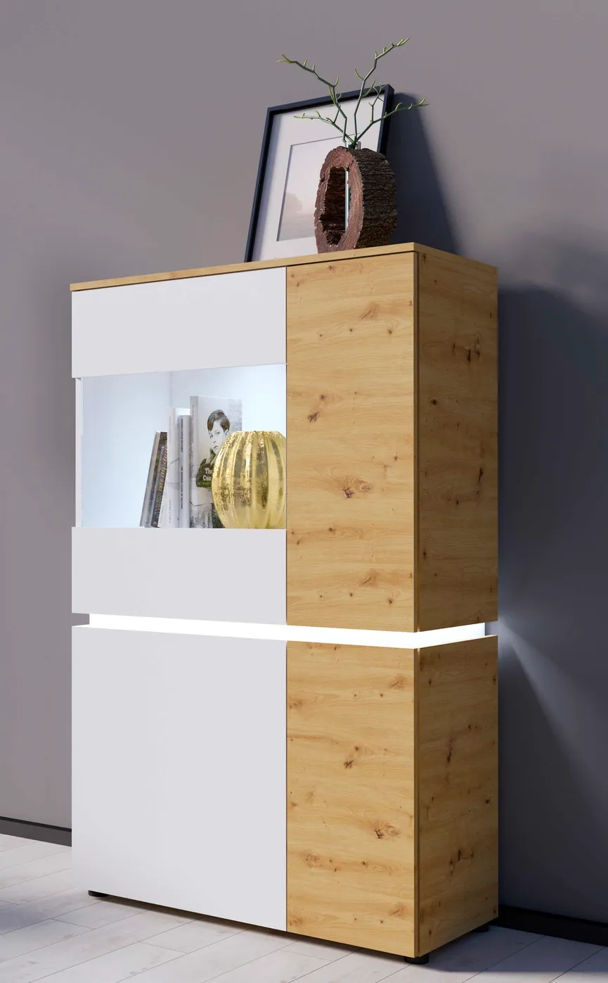 Vitrine 4-trg., hauptaufnahme