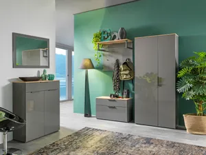 Garderobenschrank