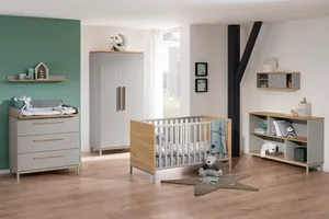 Kleiderschrank