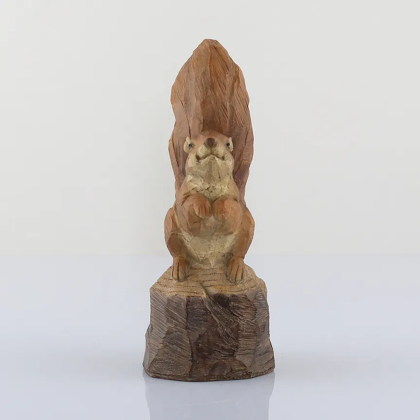 Figur "Eichhörnchen" braun milieu