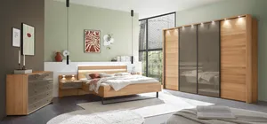 Schwebetürenschrank