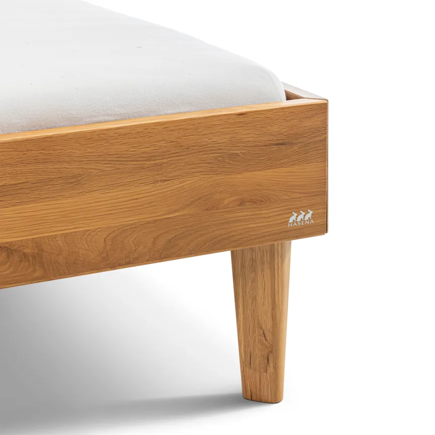 Massivholzbett detail