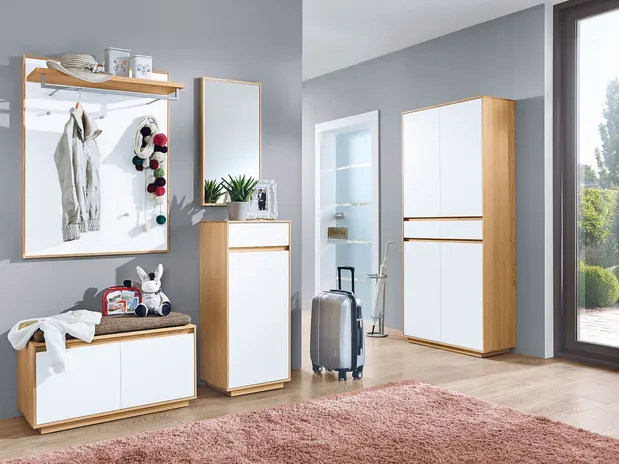 Garderobe V100