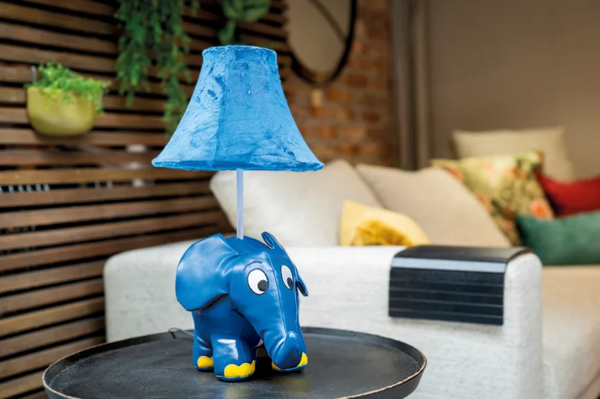 Tischleuchte "Blauer Elefant" milieu
