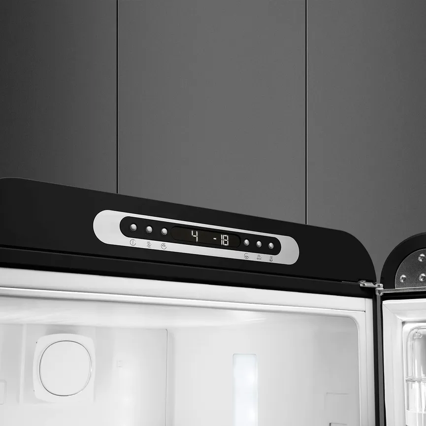 SMEG Kühl-/Gefrierkombination detail