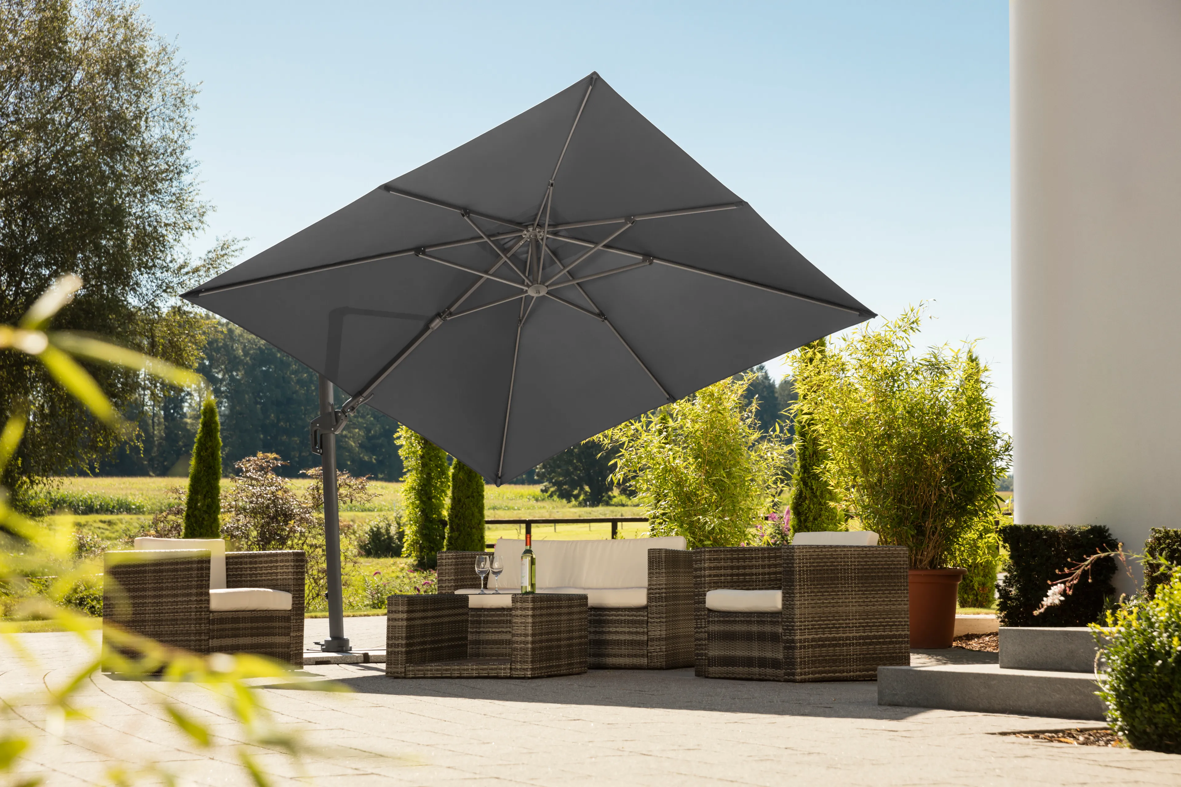 Pendelschirm Rhodos Twist 25 300 x 300 cm