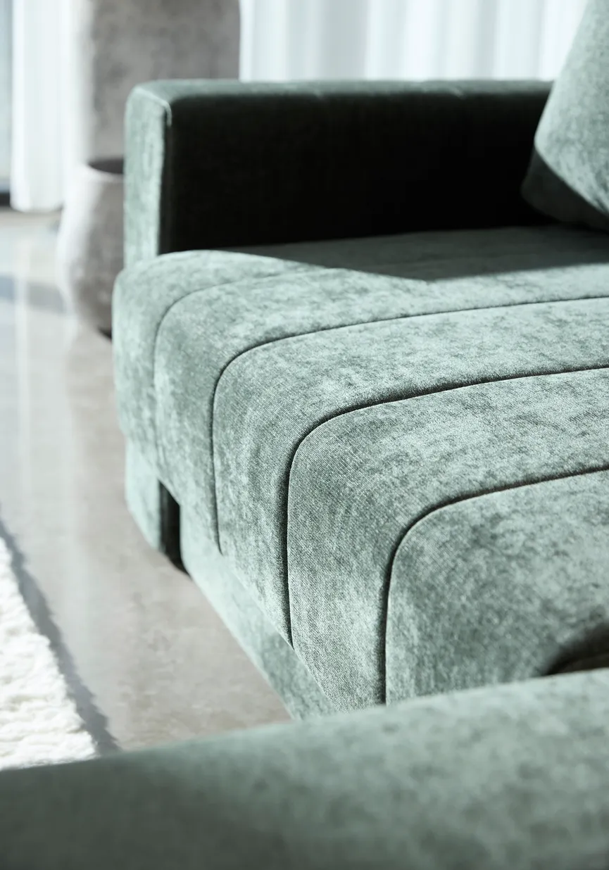 Schlafsofa Lounger + Armlehnen detail