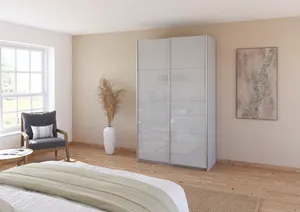 Schwebetürenschrank