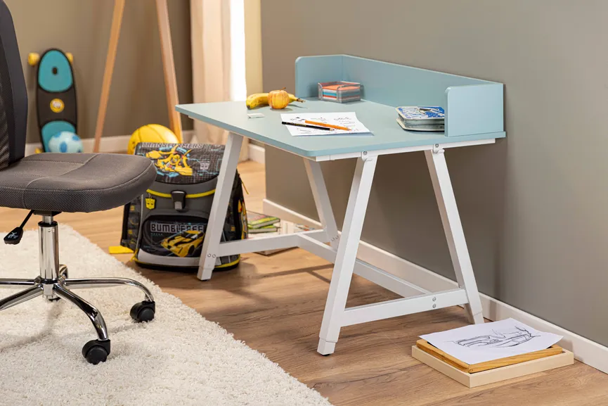 Jugendschreibtisch milieu