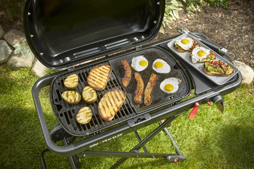 Weber Traveler Black milieu