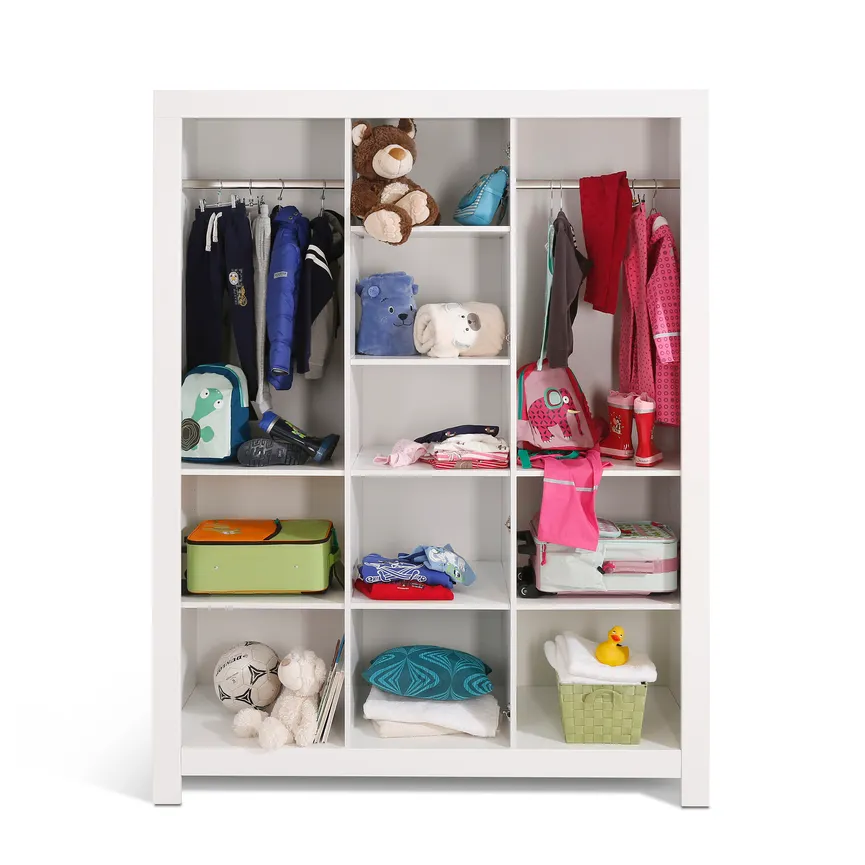 Kleiderschrank 3-trg. detail