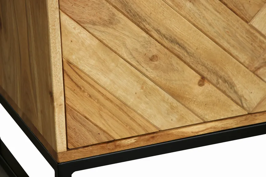 Highboard detail