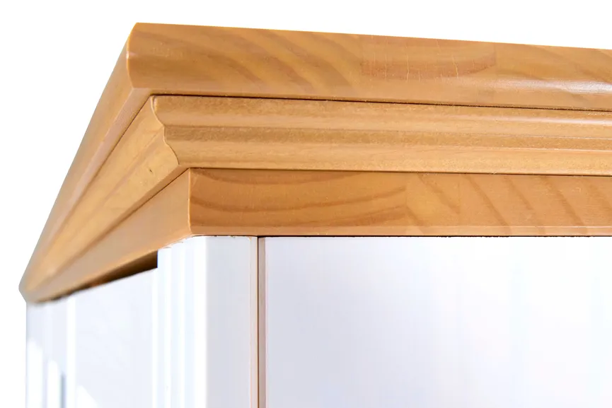 Kleiderschrank 4-trg. detail