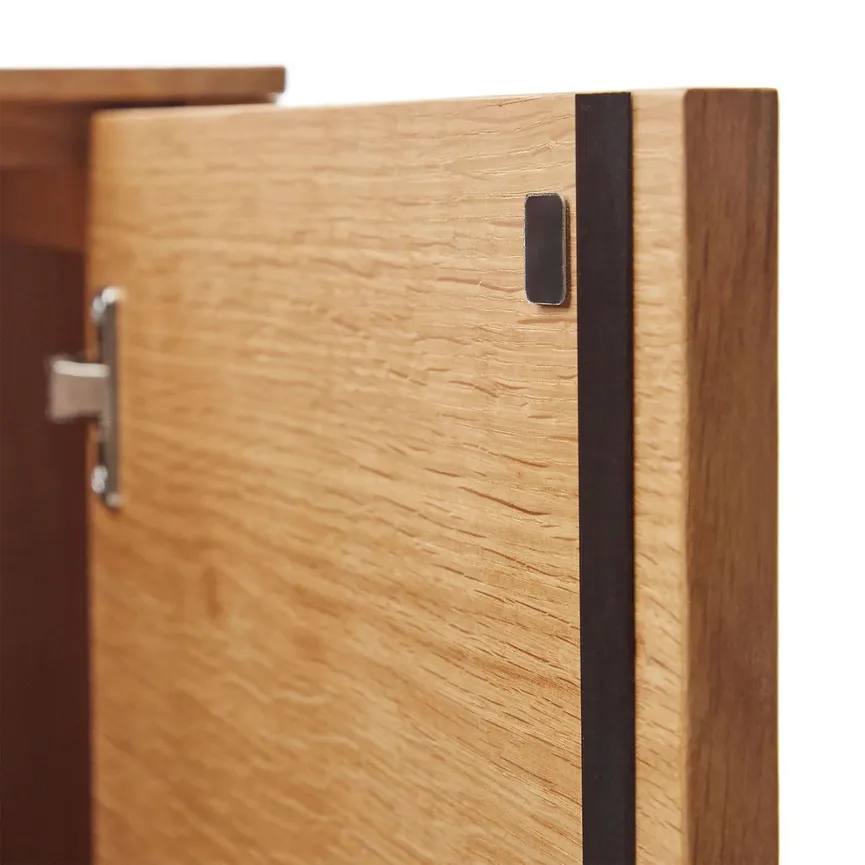 Highboard 2 T detail