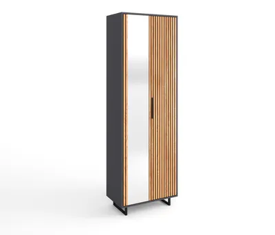 Garderobenschrank