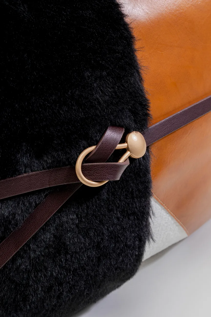 Kissen "Belt" detail