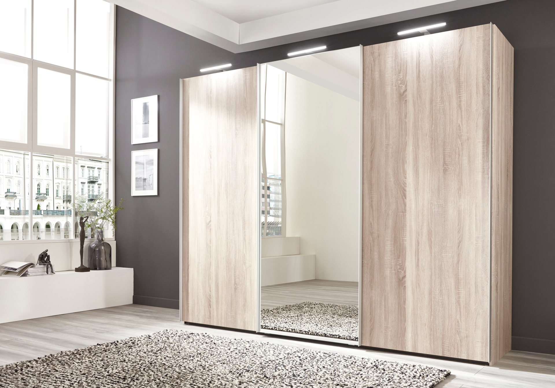 Schwebetürenschrank
