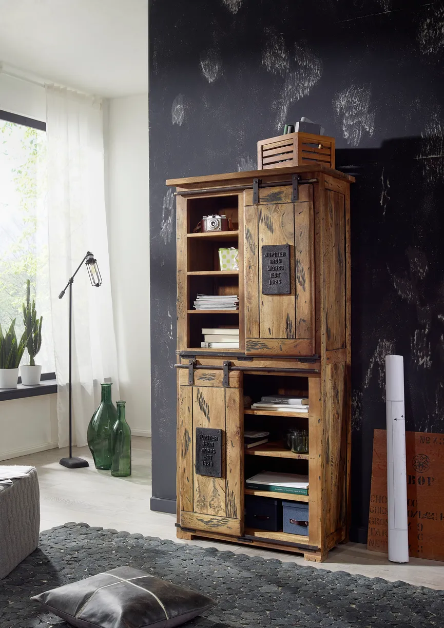 Highboard III detail