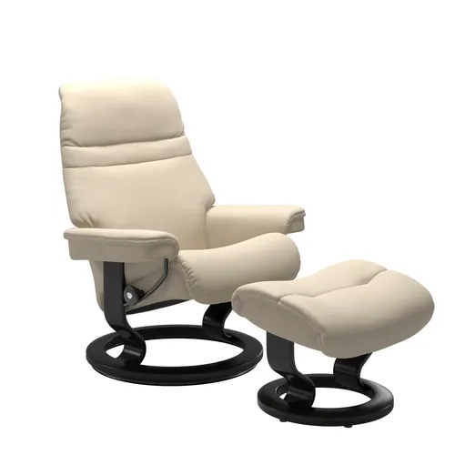 Sessel mit Hocker