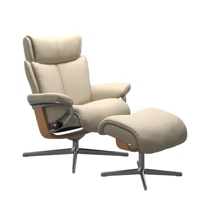 Sessel mit Hocker