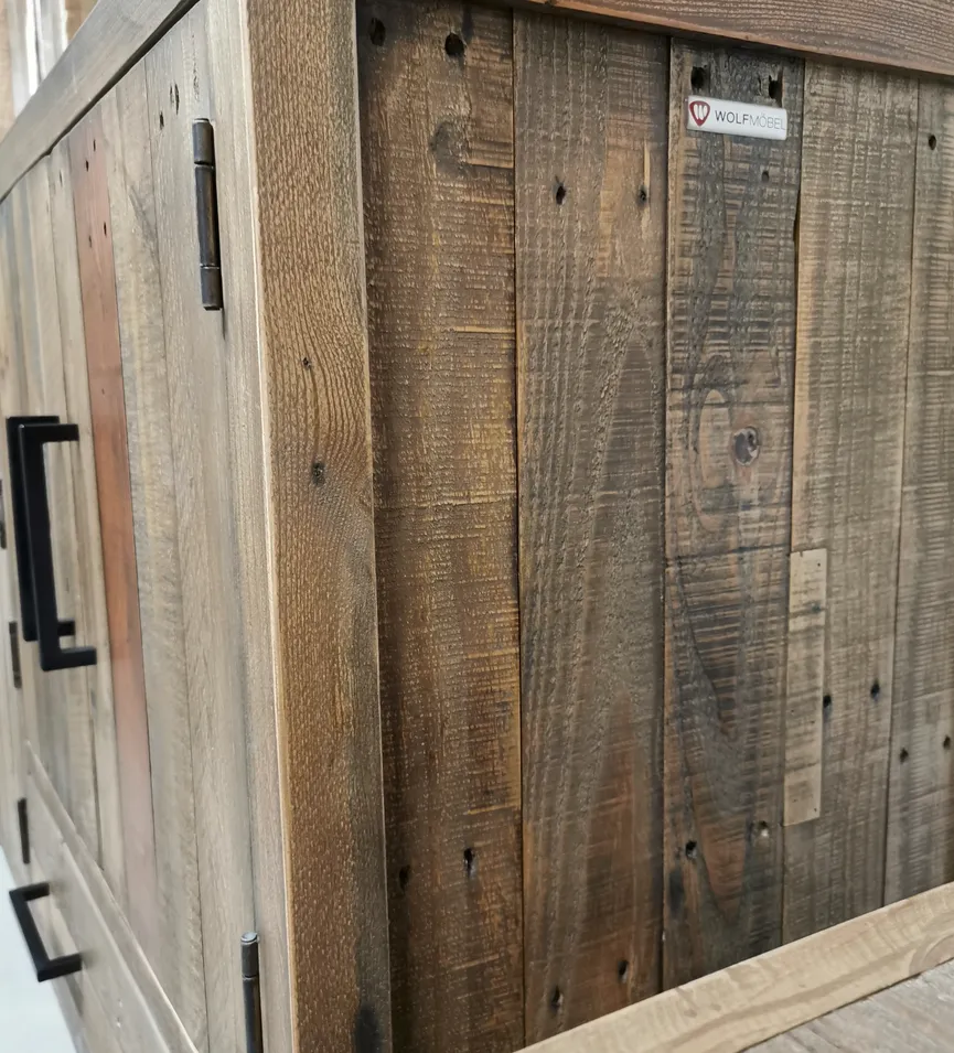 Sideboard 4-türig detail