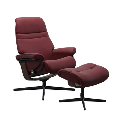 Sessel mit Hocker