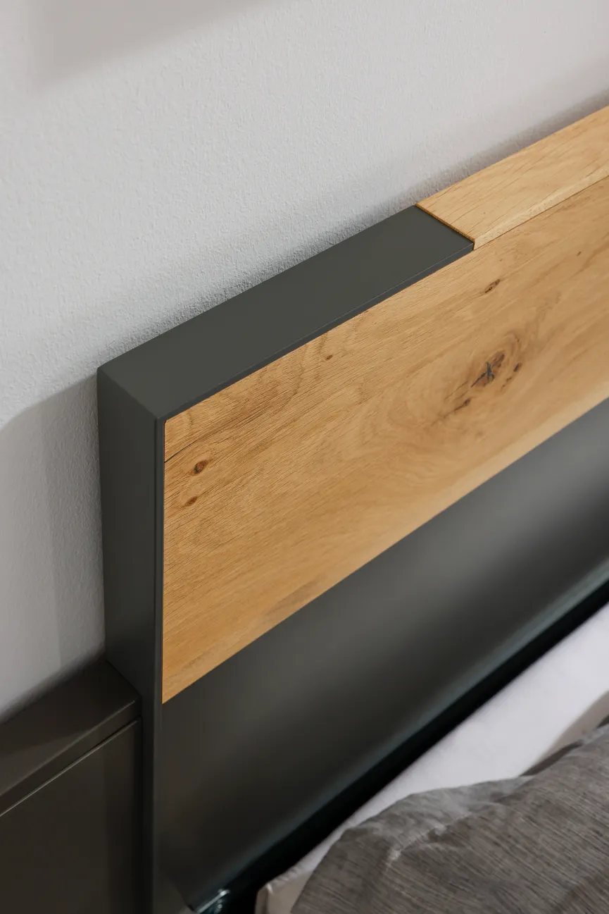 Bett LF: 180x200 cm detail